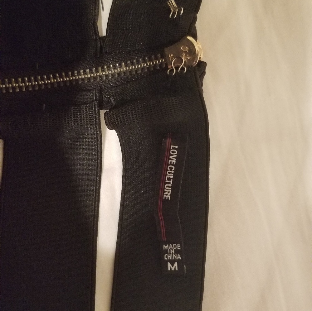 Top - Picture 3 of 3